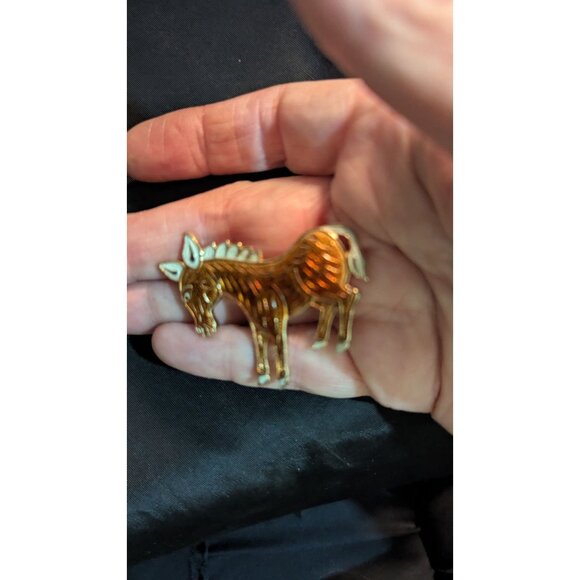 Vintage Warner Enamel Donkey Pin Brooch Animal Jewelry Gold-Tone - Picture 3 of 7